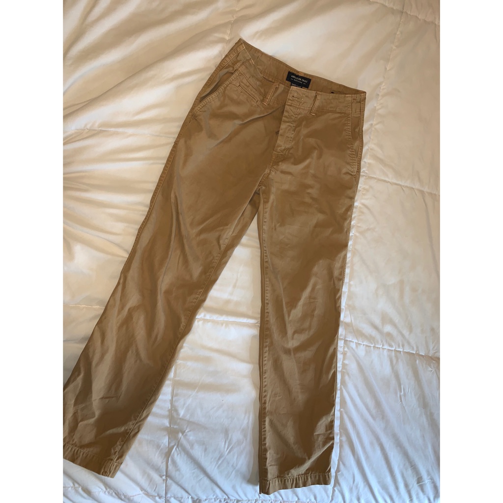 American Eagle Straight Chino Pant